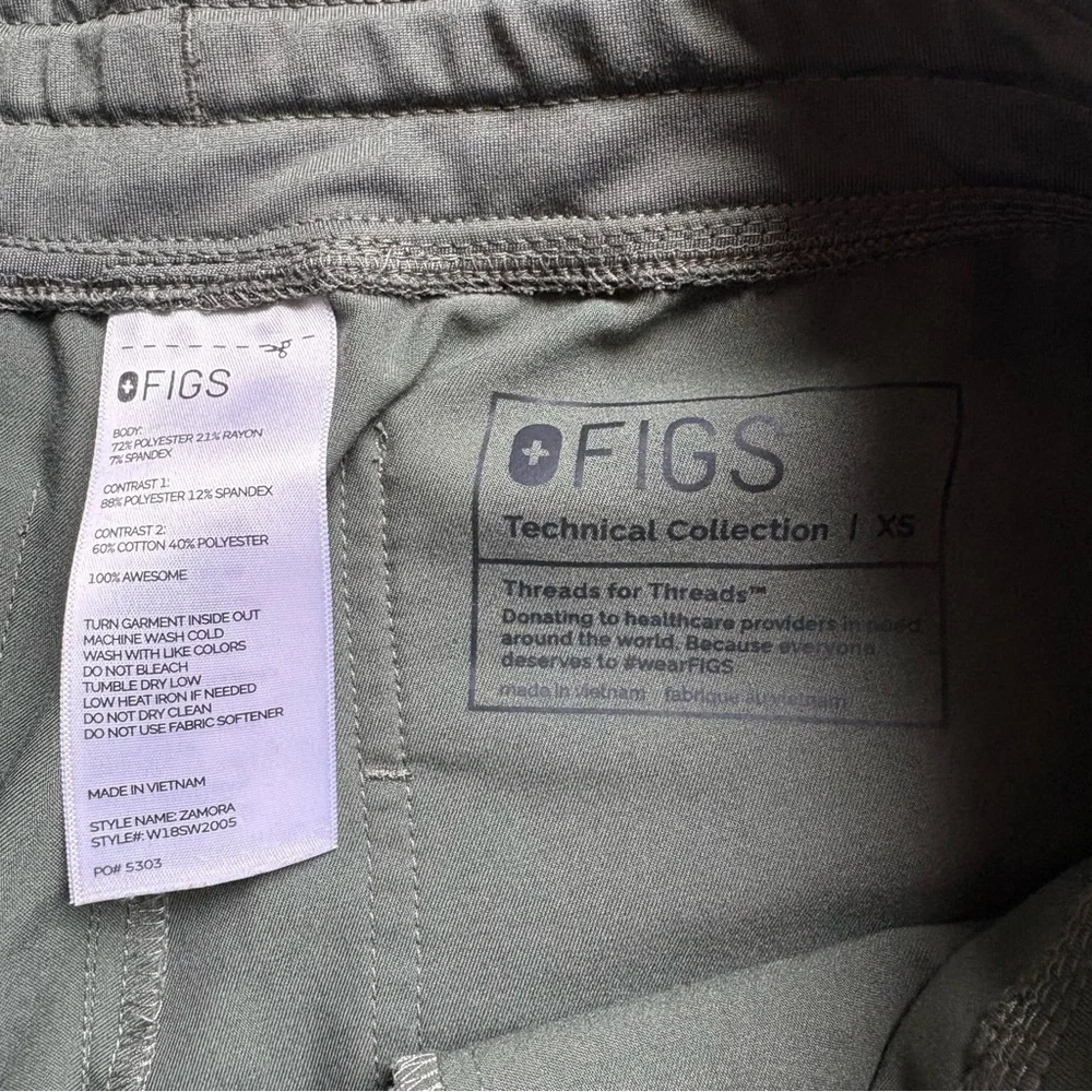 Figs Joggers - Picture 3 of 3
